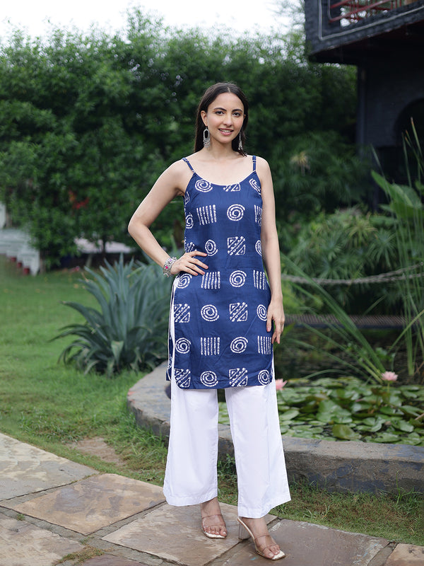 Women Blue Printed Sleeveless Kurti