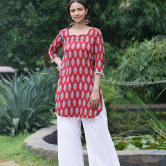 Women Red Ethnic Printed Three-Quarter Sleeve Straight Tunic