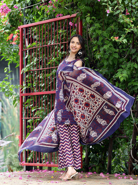Women Navy Blue & Maroon Ethnic Motifs Printed Straight Kurta with Palazzo & Dupatta (Set of 3)