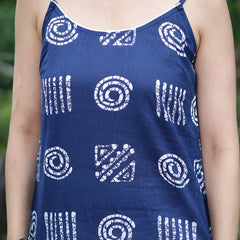 Women Blue Printed Sleeveless Kurti