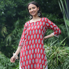 Women Red Ethnic Printed Three-Quarter Sleeve Straight Tunic