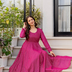 Poshak Hub Women Pink Georgette Foil Print Anarkali Kurta