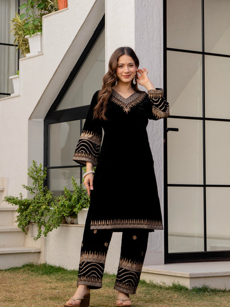 Poshak Hub Women Black Velvet Embroidered Kurta & Trouser Set