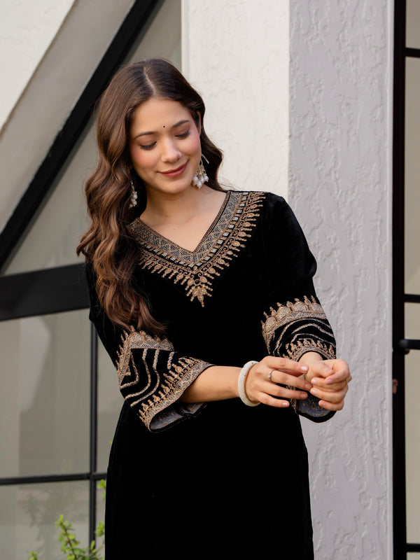 Poshak Hub Women Black Velvet Embroidered Kurta & Trouser Set