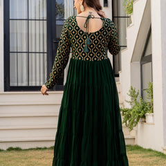 Poshak Hub Women Green Georgette Foil print Tiered Anarkali Kurta