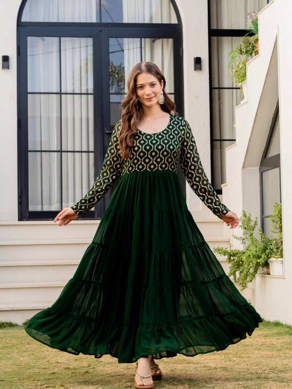 Poshak Hub Women Green Georgette Foil print Tiered Anarkali Kurta