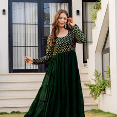 Poshak Hub Women Green Georgette Foil print Tiered Anarkali Kurta