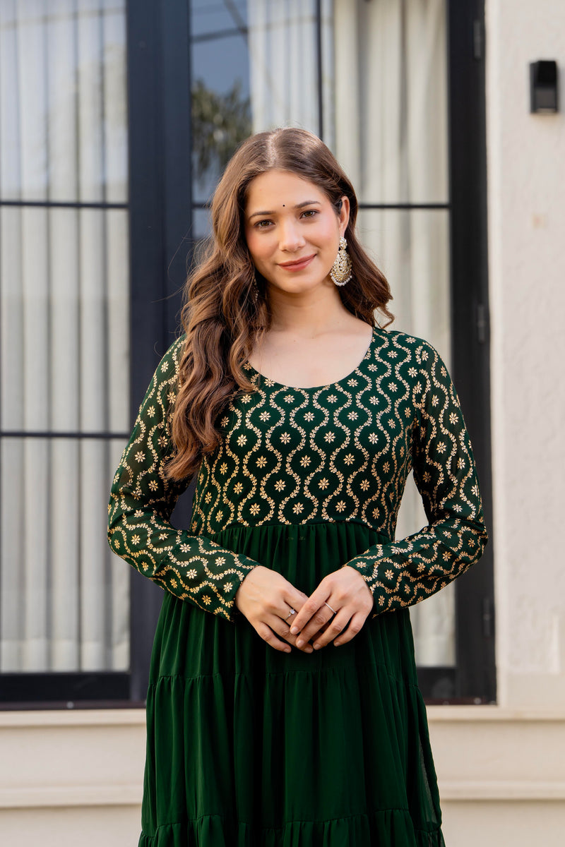 Poshak Hub Women Green Georgette Foil print Tiered Anarkali Kurta