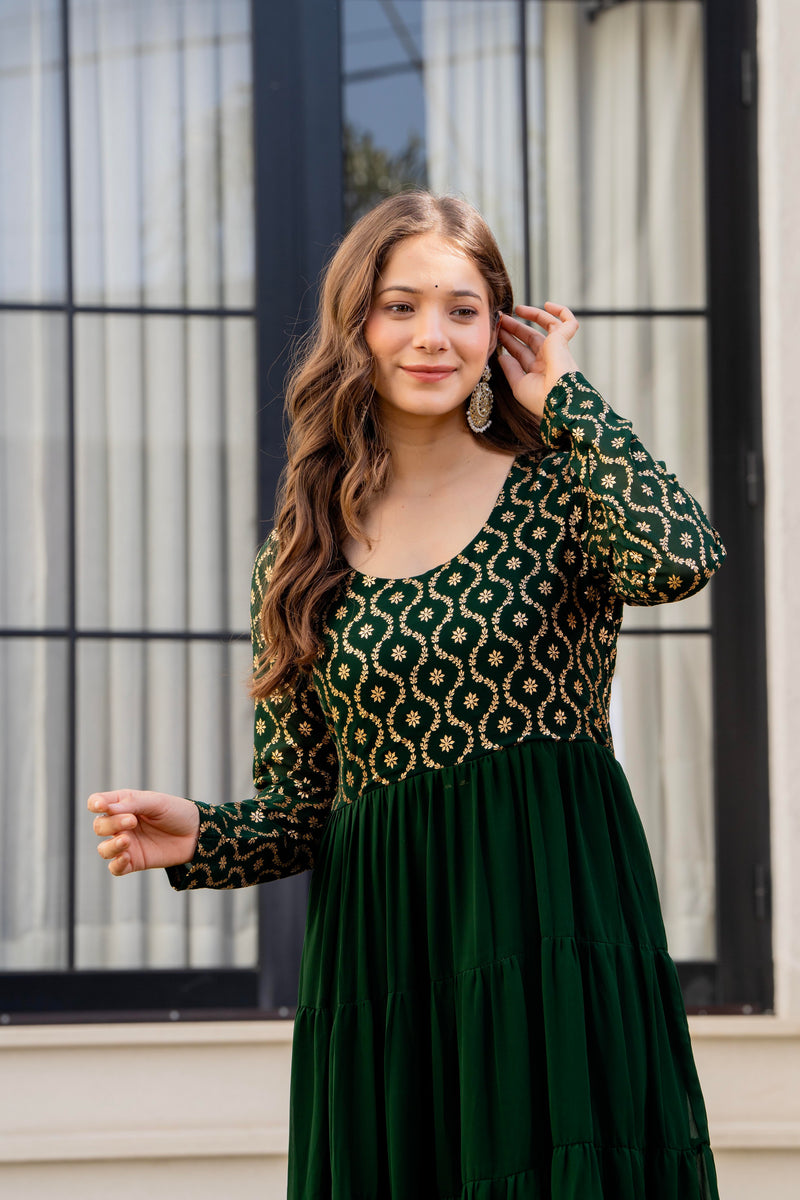 Poshak Hub Women Green Georgette Foil print Tiered Anarkali Kurta