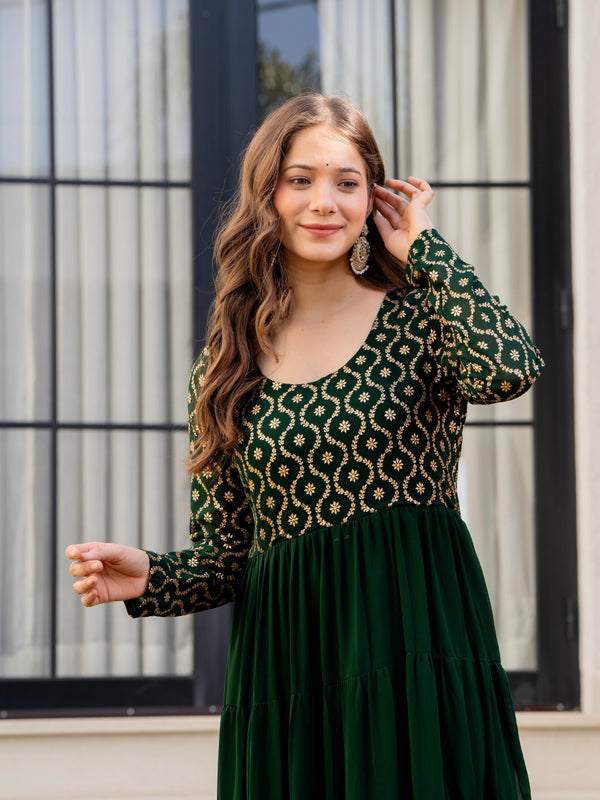Poshak Hub Women Green Georgette Foil print Tiered Anarkali Kurta