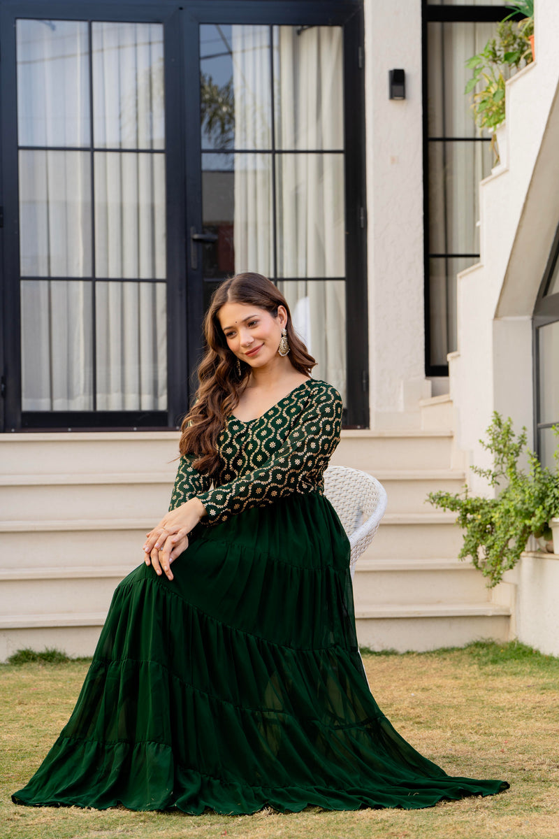 Poshak Hub Women Green Georgette Foil print Tiered Anarkali Kurta