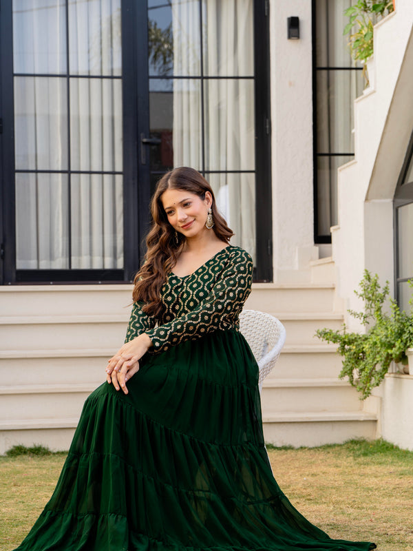 Poshak Hub Women Green Georgette Foil print Tiered Anarkali Kurta