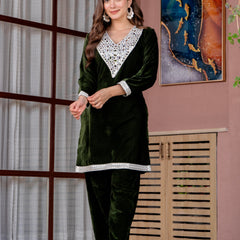 Poshak Hub Women Green Mirror Work Embroidery Velvet Tunic with Trouser Co-ord Set