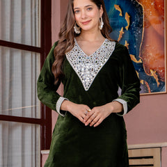Poshak Hub Women Green Mirror Work Embroidery Velvet Tunic with Trouser Co-ord Set