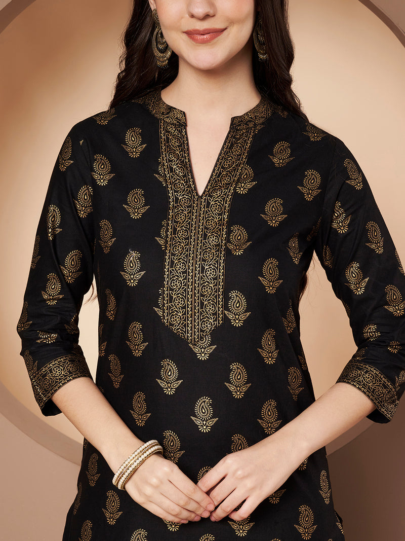 Poshak Hub Women Cotton Black Gold Print Staright Kurta