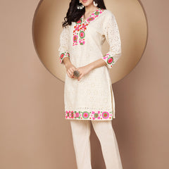 Poshak Hub Women Off-White Premium cotton Hakuba Chicken Embroidery Co-Ord Set