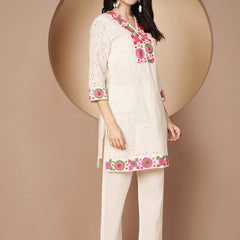 Poshak Hub Women Off-White Premium cotton Hakuba Chicken Embroidery Co-Ord Set