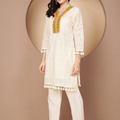 Poshak Hub Women Off-White Premium cotton Hakuba Chicken Embroidery Co-Ord Set