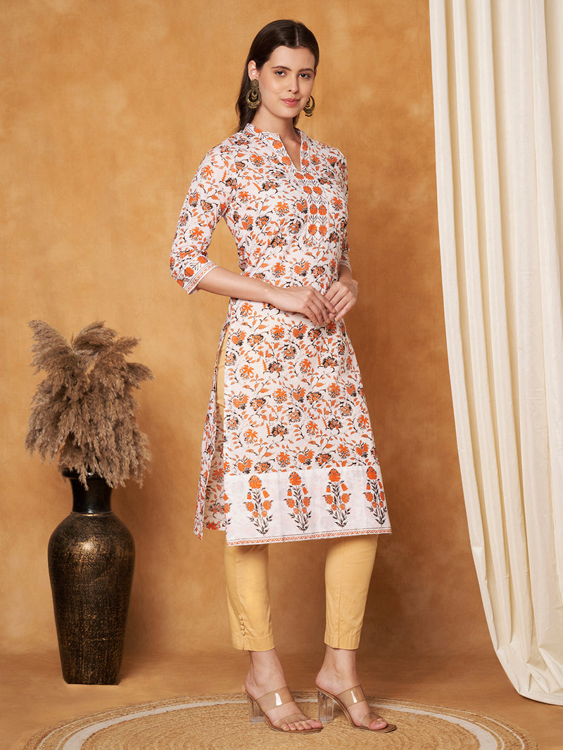 Poshak Hub Women Cotton Off-White Gold Print Staright Kurta