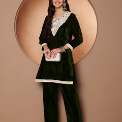 Poshak Hub Women Green Mirror Work Embroidery Velvet Tunic with Trouser Co-ord Set