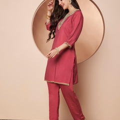 Poshak Hub Women Pink Embroidered Neck Co-Ord Set