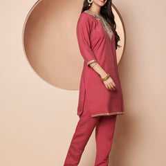 Poshak Hub Women Pink Embroidered Neck Co-Ord Set