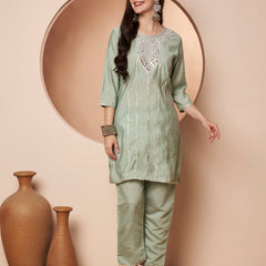 Poshak Hub Women Sea Green Embroidered Neck Co-Ord Set