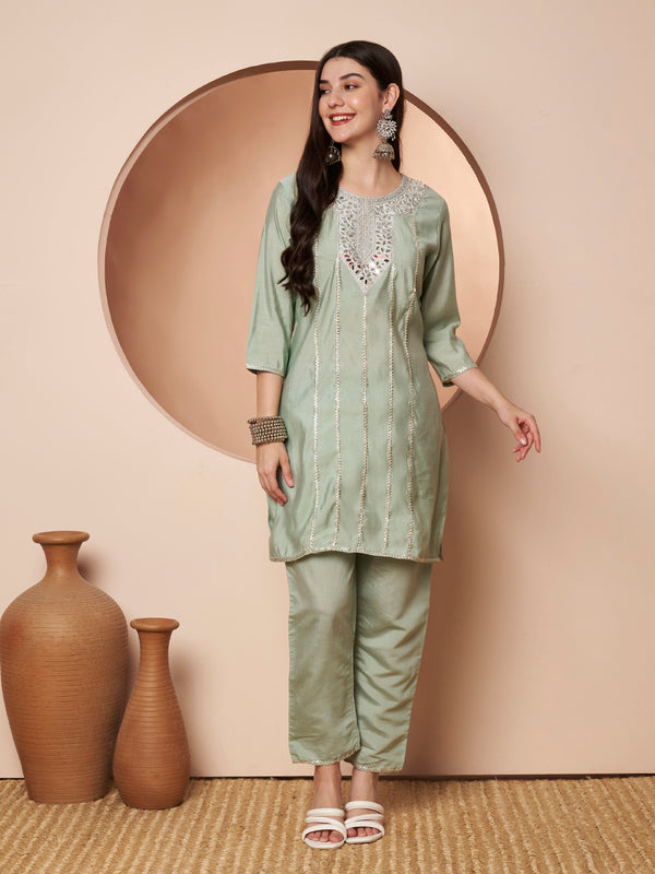 Poshak Hub Women Sea Green Embroidered Neck Co-Ord Set