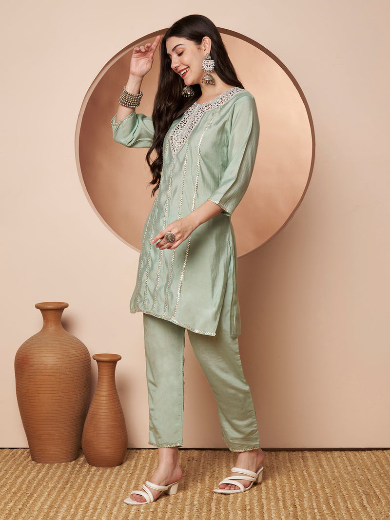 Poshak Hub Women Sea Green Embroidered Neck Co-Ord Set
