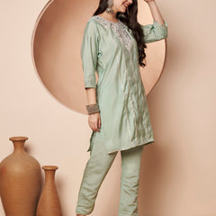 Poshak Hub Women Sea Green Embroidered Neck Co-Ord Set